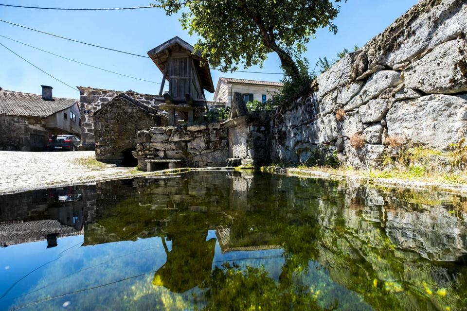 Casa dos Braganças - TURISMO DE HABITAÇÃO TOURÉM - MONTALEGRE - Salão de  Jogos